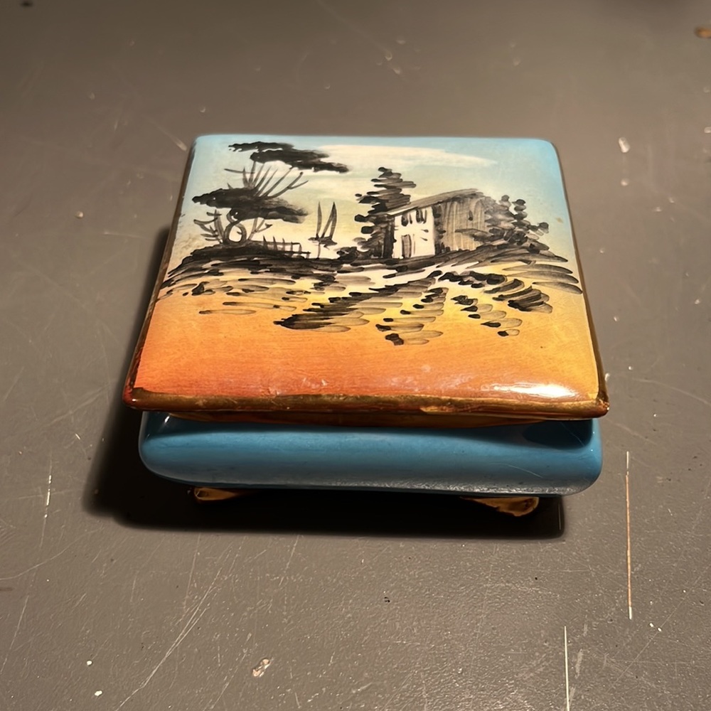 Cute Porcelain Jewelry Container With A Missionary Image
